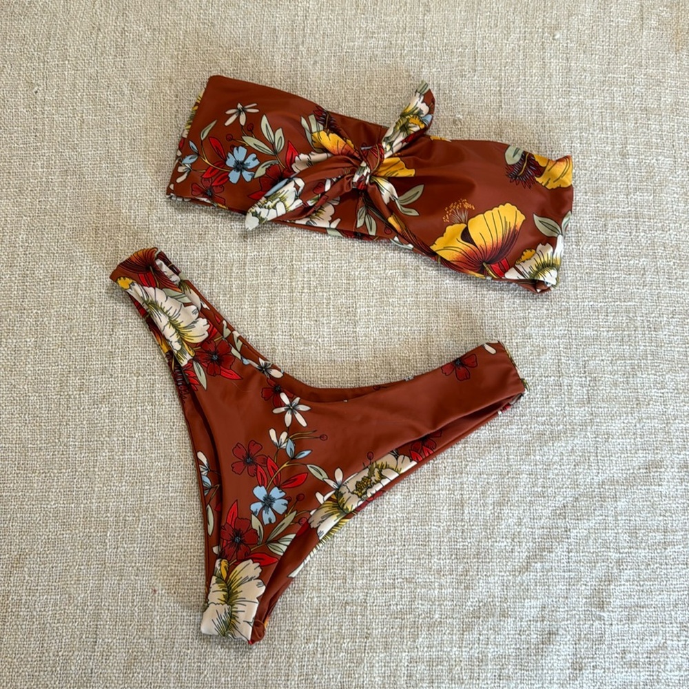 Women’s Zaful Two Piece Swimsuit